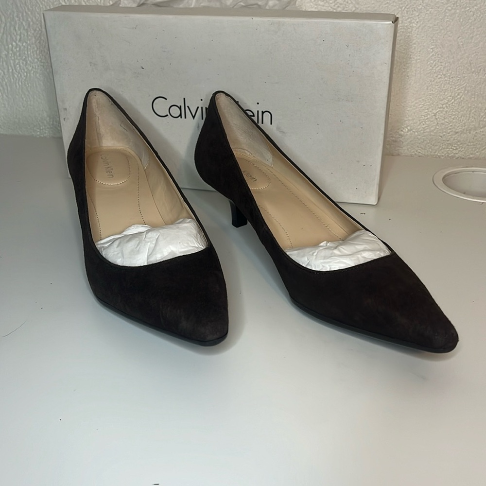 NIB - Calvin Klein Diema Suede - Dk Brown - Sz 6.5
